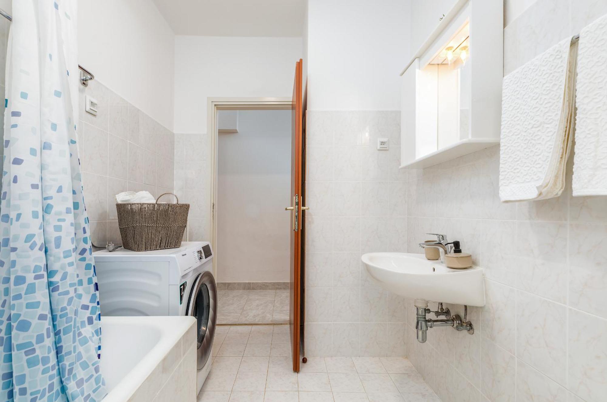 Apartment Tesic Close To The Sea With Shared 4Xbicycles Fazana Exterior photo