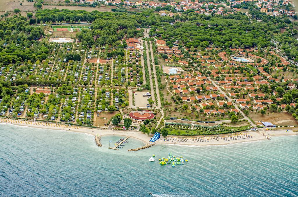 Apartment Tesic Close To The Sea With Shared 4Xbicycles Fazana Exterior photo